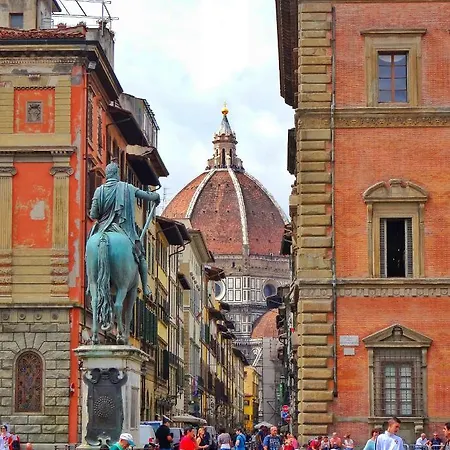 Charming Tuscan Center - Duomo 公寓 *